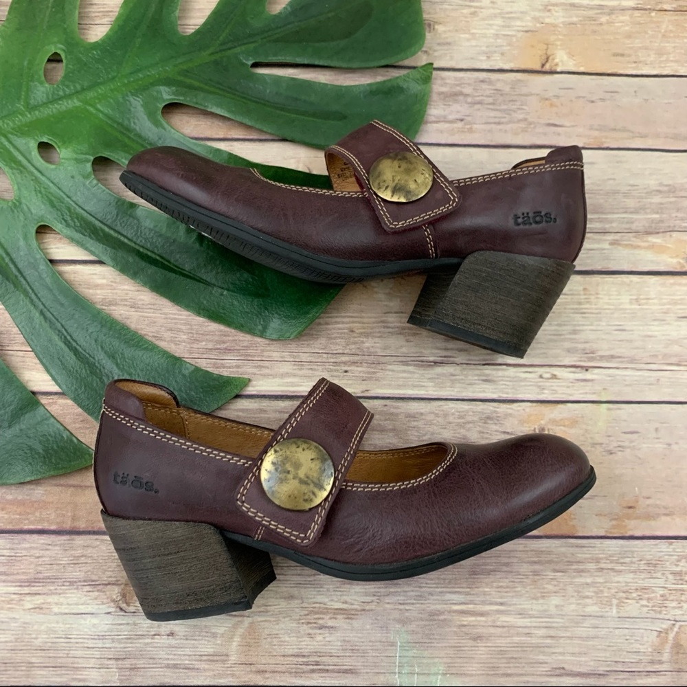 Taos dark purple leather mary jane block heels